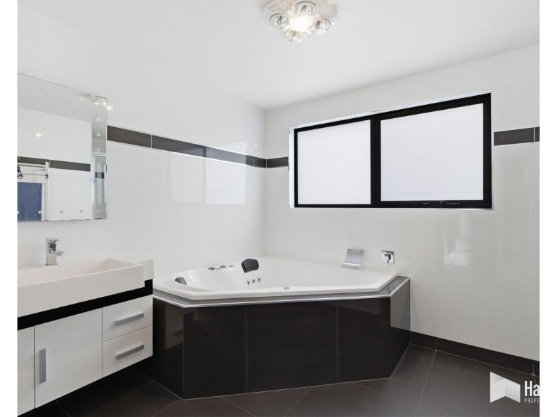 8 James Street, Devonport TAS 7310