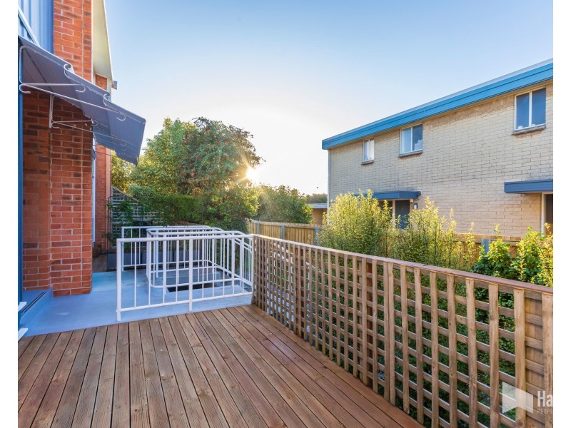 2/1 Percy Street, Devonport TAS 7310