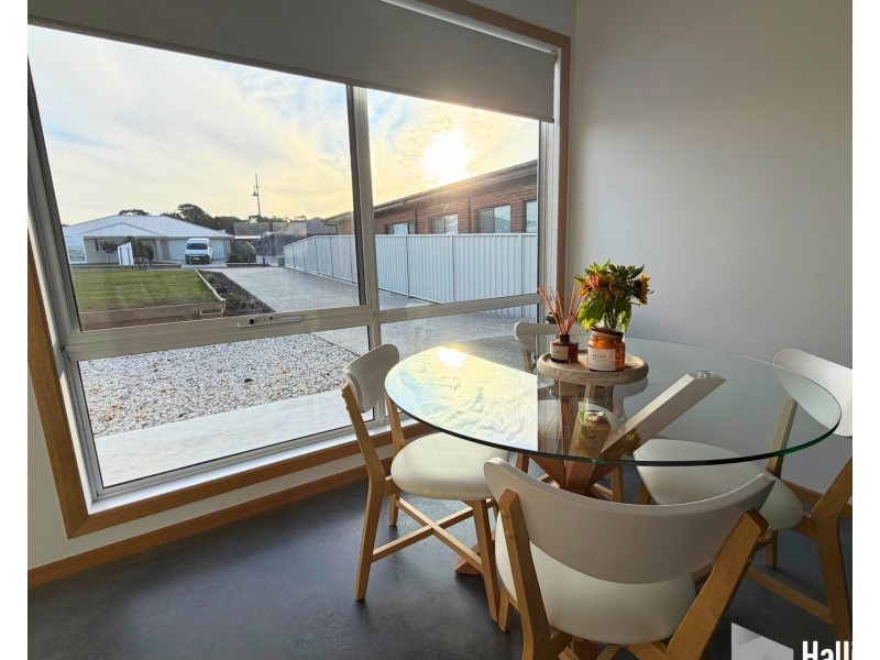 33 Chardonnay Drive, Hawley Beach TAS 7307