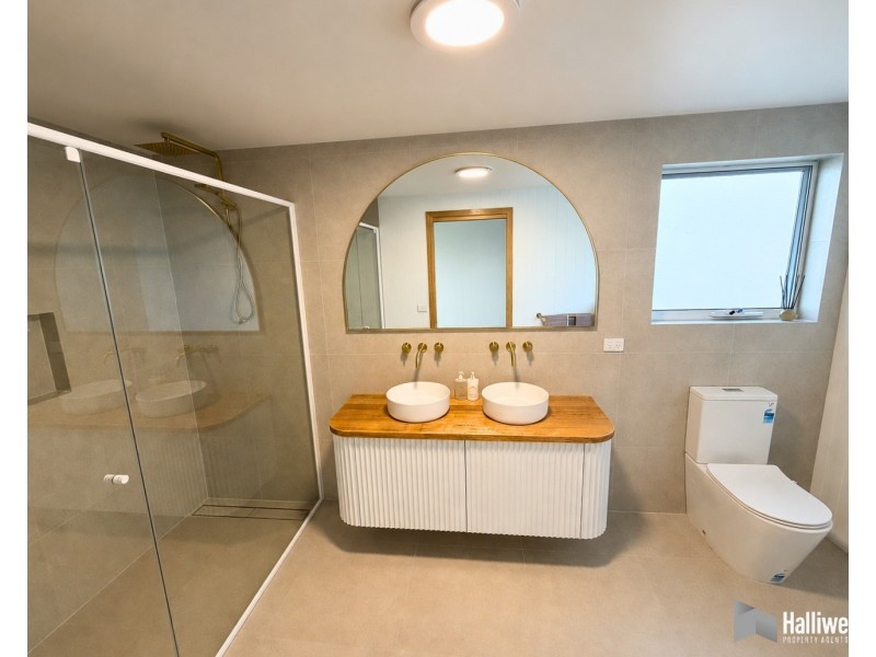 33 Chardonnay Drive, Hawley Beach TAS 7307