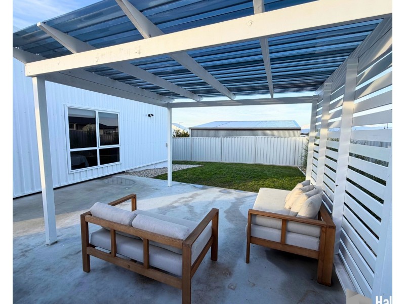 33 Chardonnay Drive, Hawley Beach TAS 7307