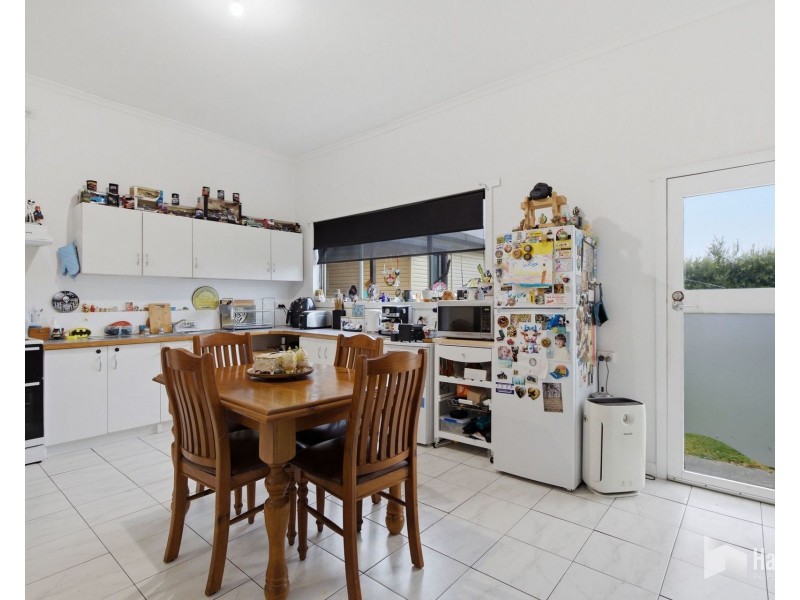 8 Alexandra Road, Ulverstone TAS 7315