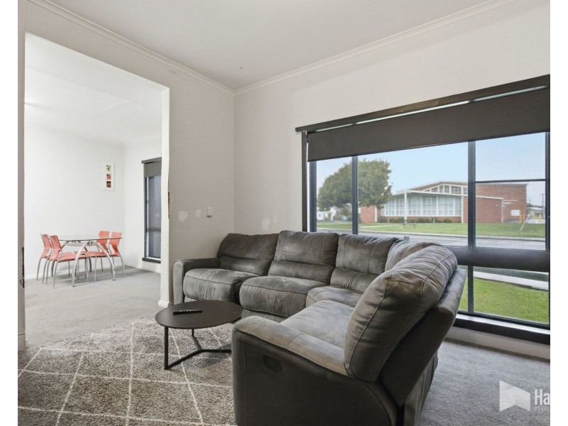 8 Alexandra Road, Ulverstone TAS 7315