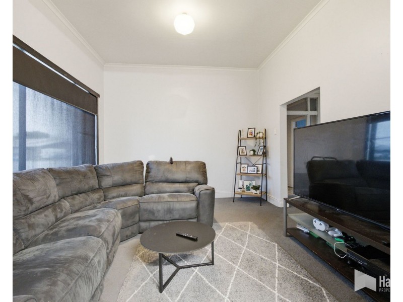 8 Alexandra Road, Ulverstone TAS 7315
