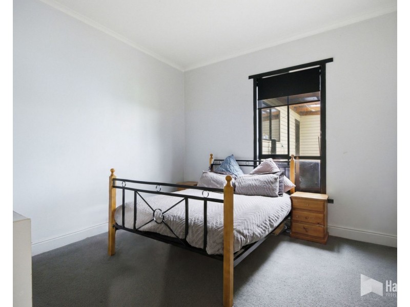 8 Alexandra Road, Ulverstone TAS 7315