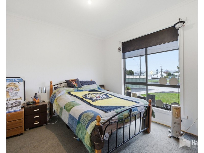 8 Alexandra Road, Ulverstone TAS 7315
