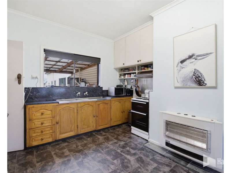 8 Alexandra Road, Ulverstone TAS 7315