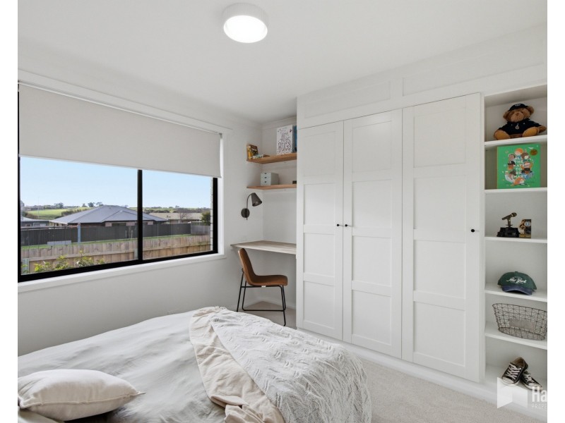 39 Loane Avenue, East Devonport TAS 7310