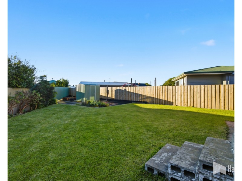 2 Eagling Place, Devonport TAS 7310