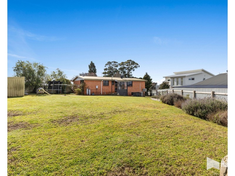 11 Nyora Court, Miandetta TAS 7310