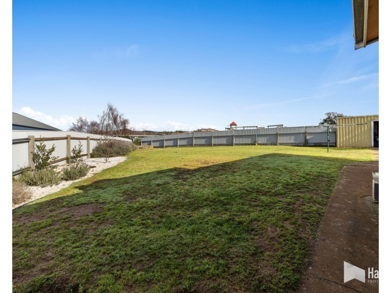 11 Nyora Court, Miandetta TAS 7310