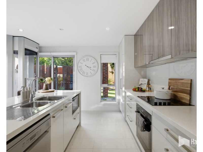 8/25 Fairway Crescent, Shearwater TAS 7307
