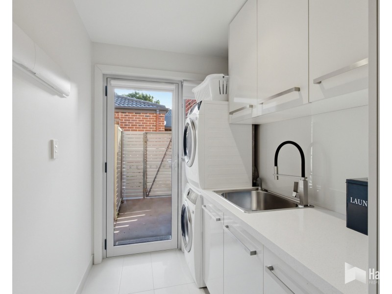 8/25 Fairway Crescent, Shearwater TAS 7307