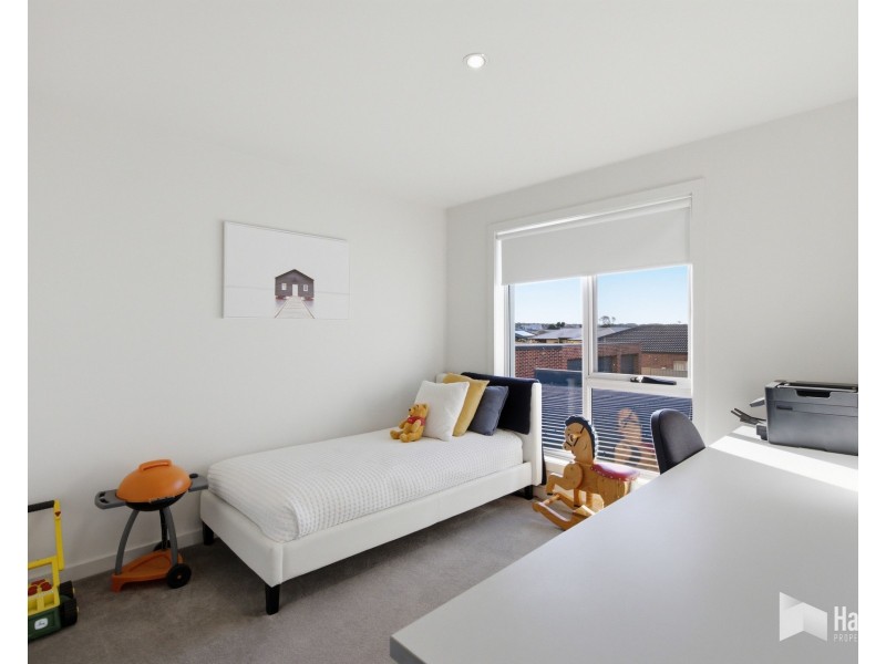 8/25 Fairway Crescent, Shearwater TAS 7307