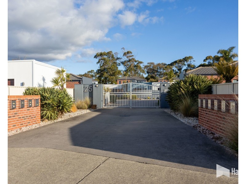 8/25 Fairway Crescent, Shearwater TAS 7307