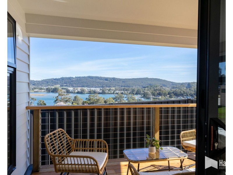1 & 2/8 Spirit Way, Ambleside TAS 7310