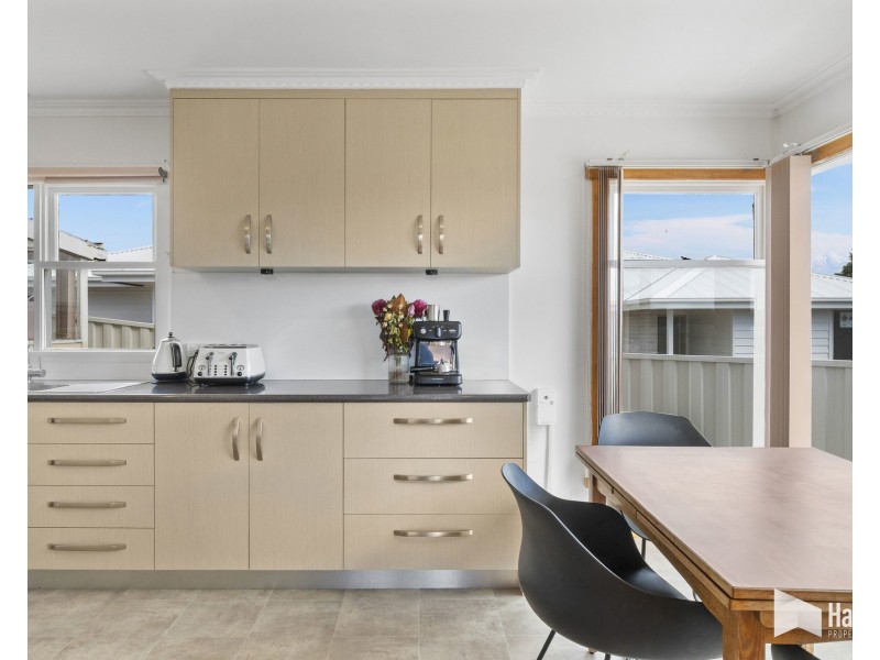 22 Churchill Avenue, Devonport TAS 7310