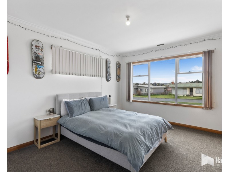 22 Churchill Avenue, Devonport TAS 7310