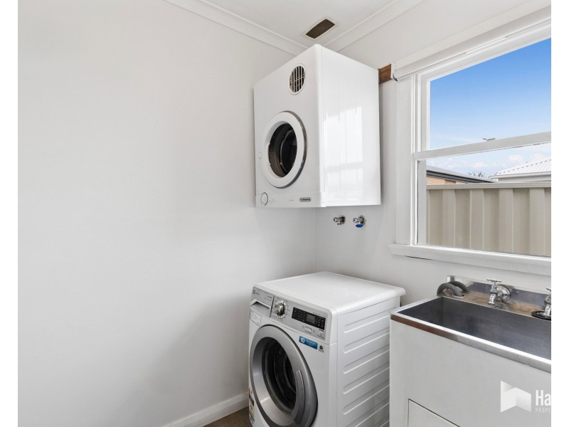 22 Churchill Avenue, Devonport TAS 7310