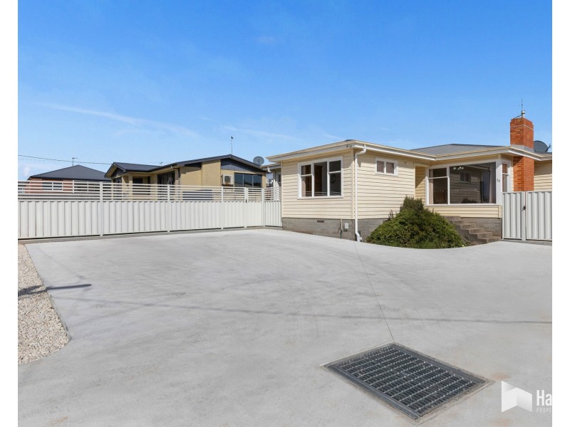 22 Churchill Avenue, Devonport TAS 7310
