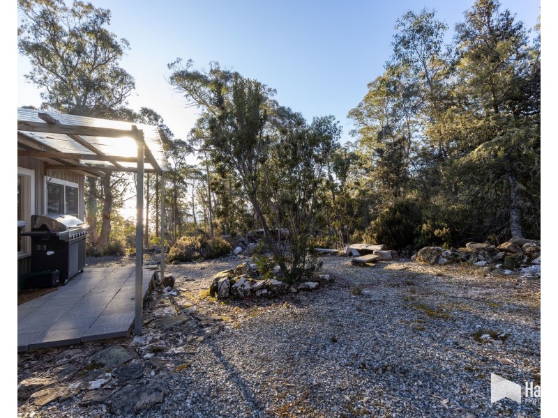 32 Lakeview Drive, Cramps Bay TAS 7030
