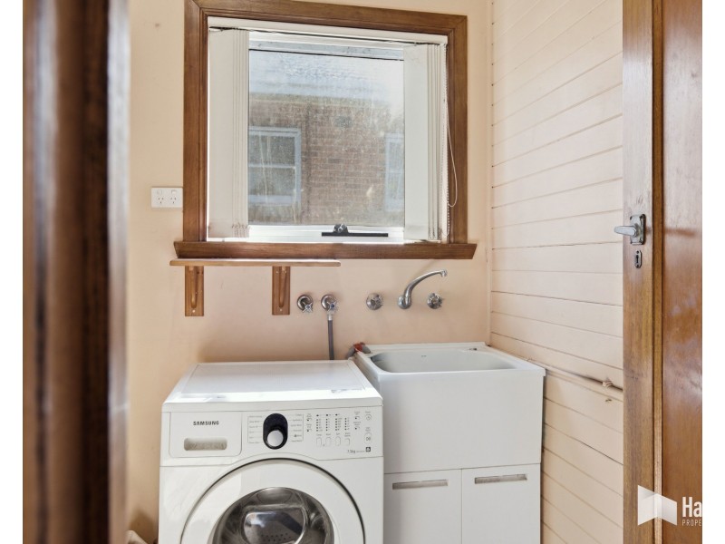 123 Best Street, Devonport TAS 7310