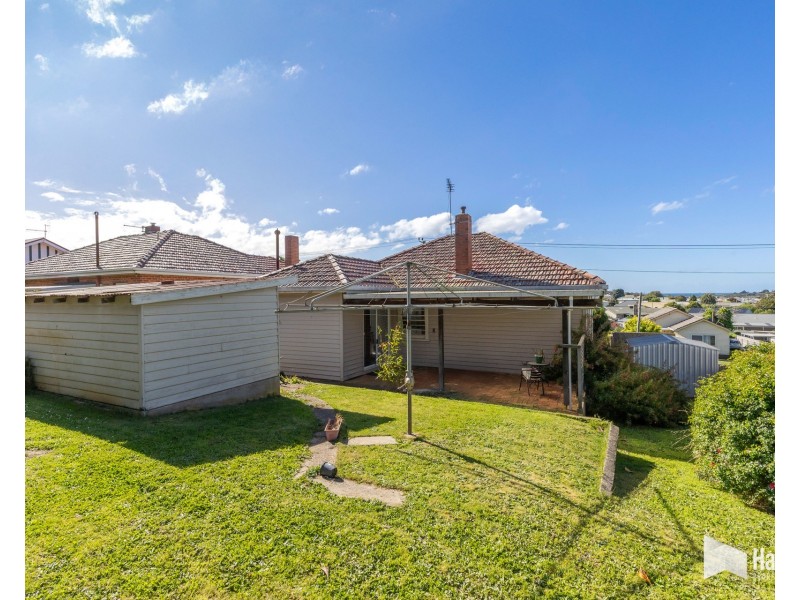 123 Best Street, Devonport TAS 7310