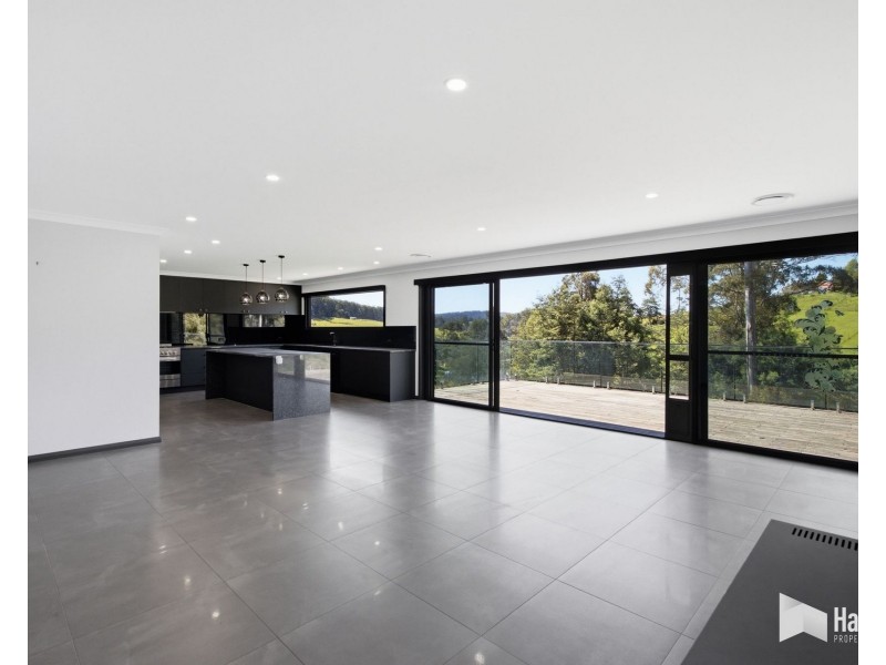 4 Penzance Place, Acacia Hills TAS 7306