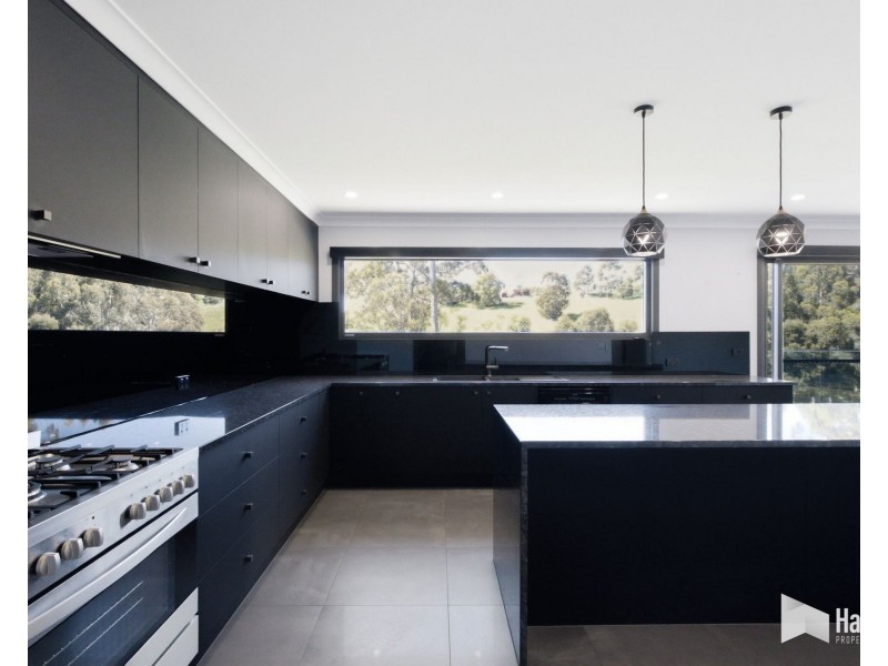 4 Penzance Place, Acacia Hills TAS 7306