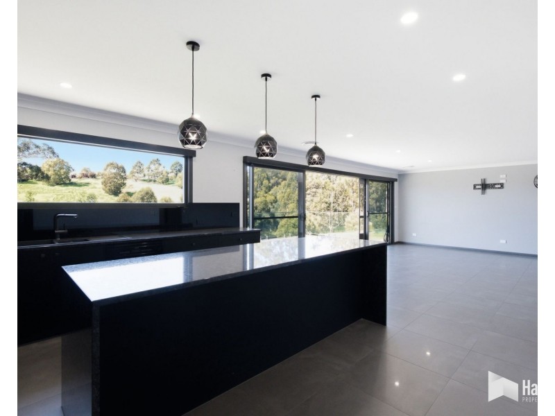 4 Penzance Place, Acacia Hills TAS 7306