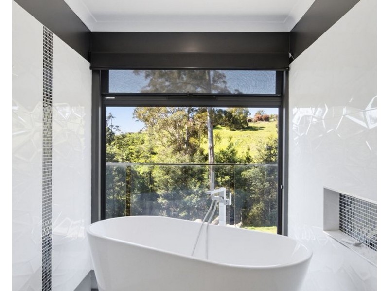 4 Penzance Place, Acacia Hills TAS 7306