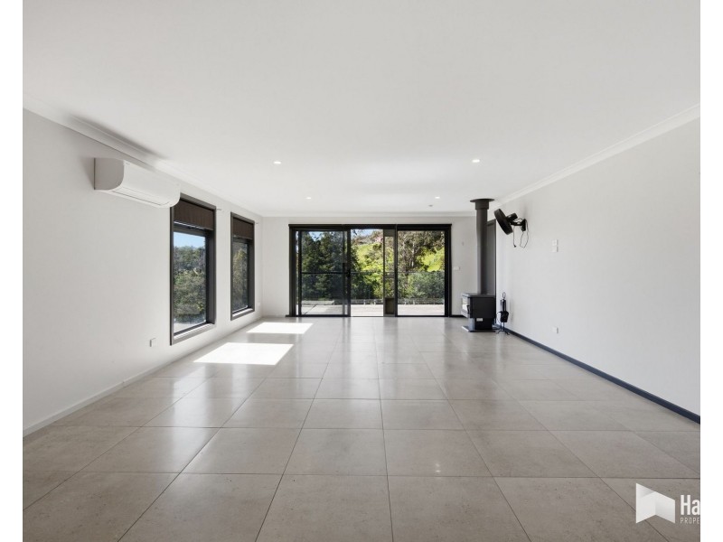 4 Penzance Place, Acacia Hills TAS 7306