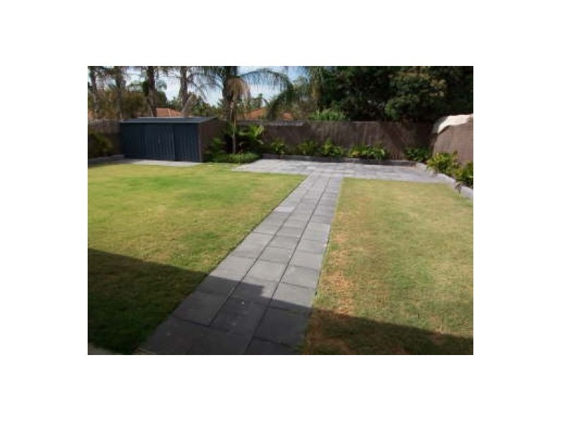 212 Welling Drive, Mount Annan NSW 2567