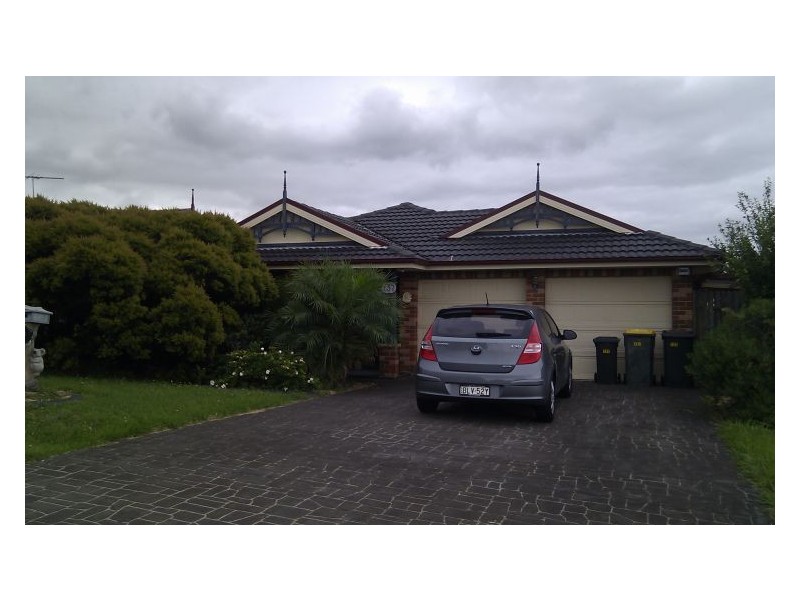 137 Holdsworth Drive, Mount Annan NSW 2567