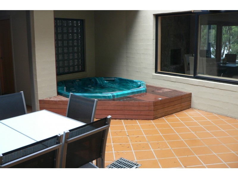 13 Stockwhip Way, Crackenback NSW 2627