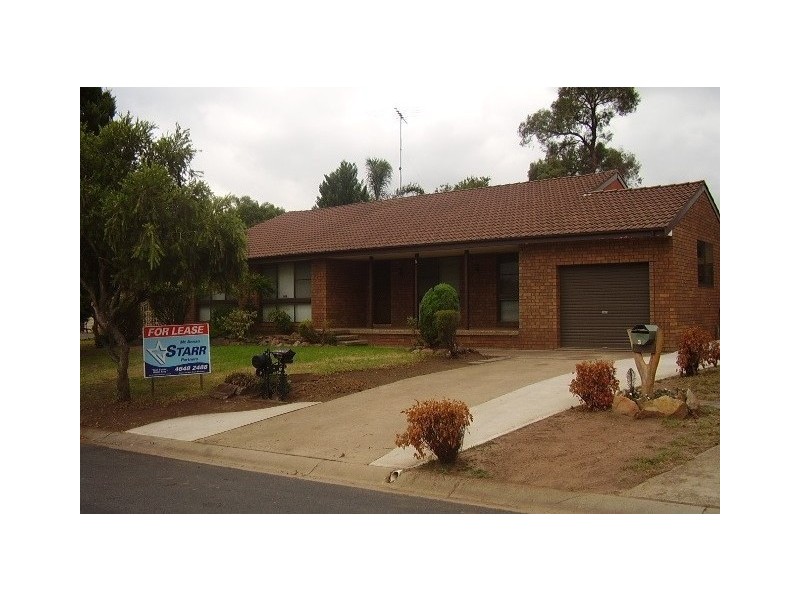 5 Taplin Place, Camden South NSW 2570