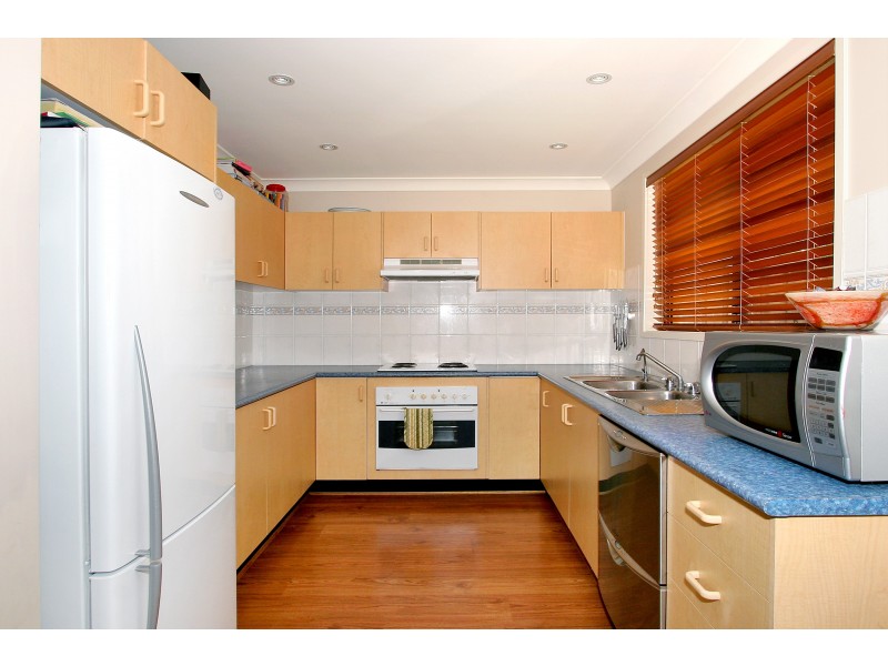 8 Plowman Road, Currans Hill NSW 2567