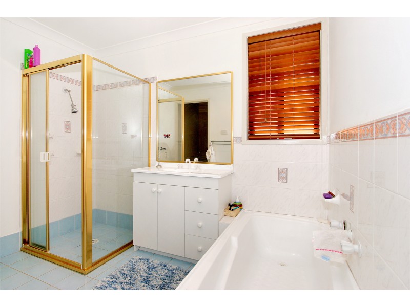 8 Plowman Road, Currans Hill NSW 2567