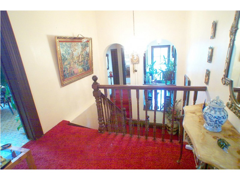 8 Plowman Road, Currans Hill NSW 2567