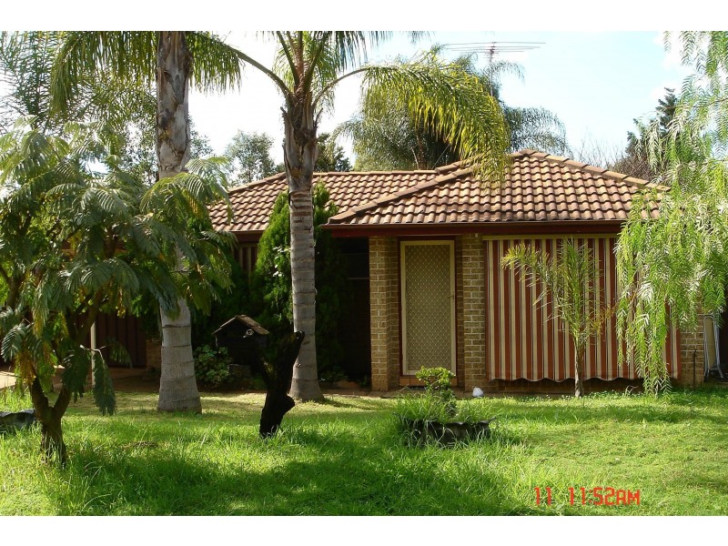 6 Hudson Way, Currans Hill NSW 2567