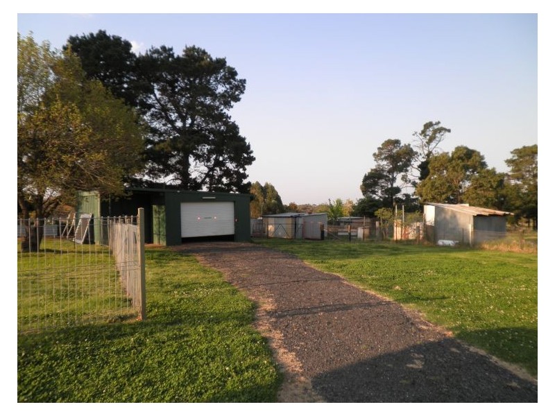 55b Binalong Road, Belimbla Park NSW 2570