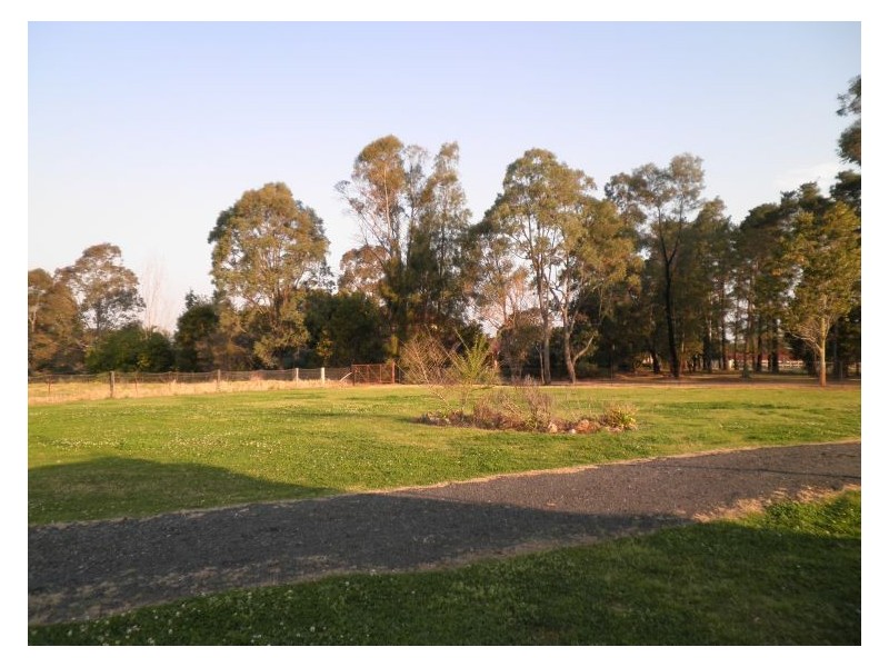55b Binalong Road, Belimbla Park NSW 2570