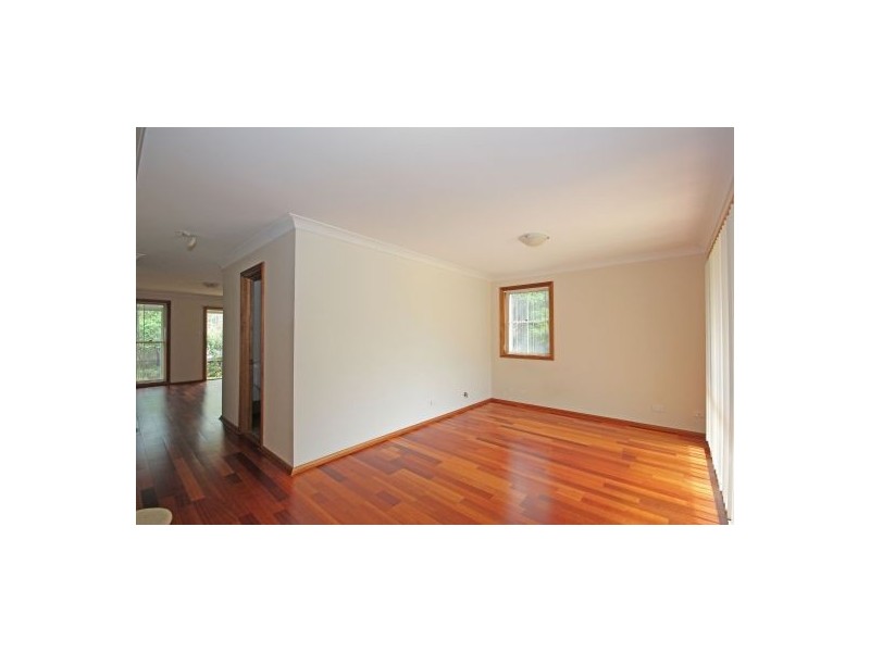 3 Pickets Place, Currans Hill NSW 2567