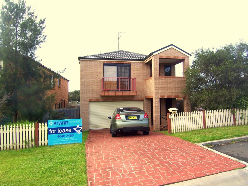 4 Lakeside Street, Currans Hill NSW 2567