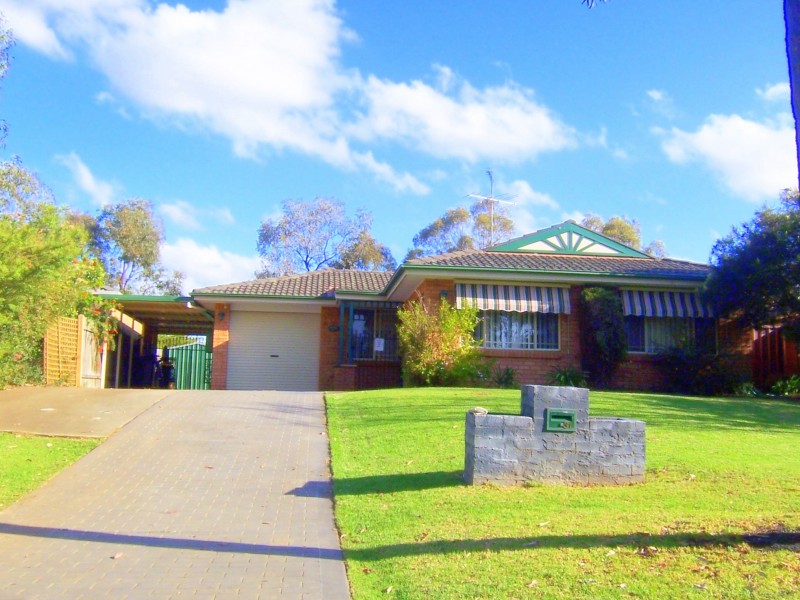 31 Dunbar Place, Mount Annan NSW 2567