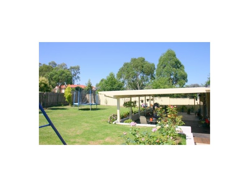 225 Welling Drive, Mount Annan NSW 2567