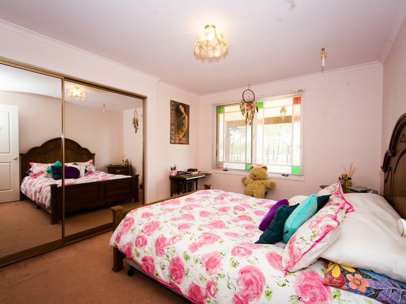 16 Kitching Way, Currans Hill NSW 2567