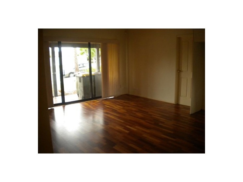 2 William Mannix Ave, Currans Hill NSW 2567