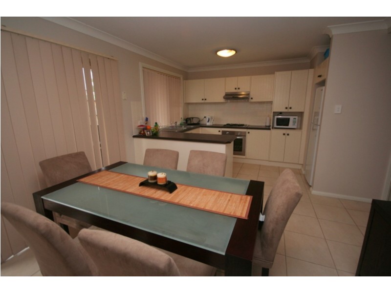 33 Windmill Parade, Currans Hill NSW 2567