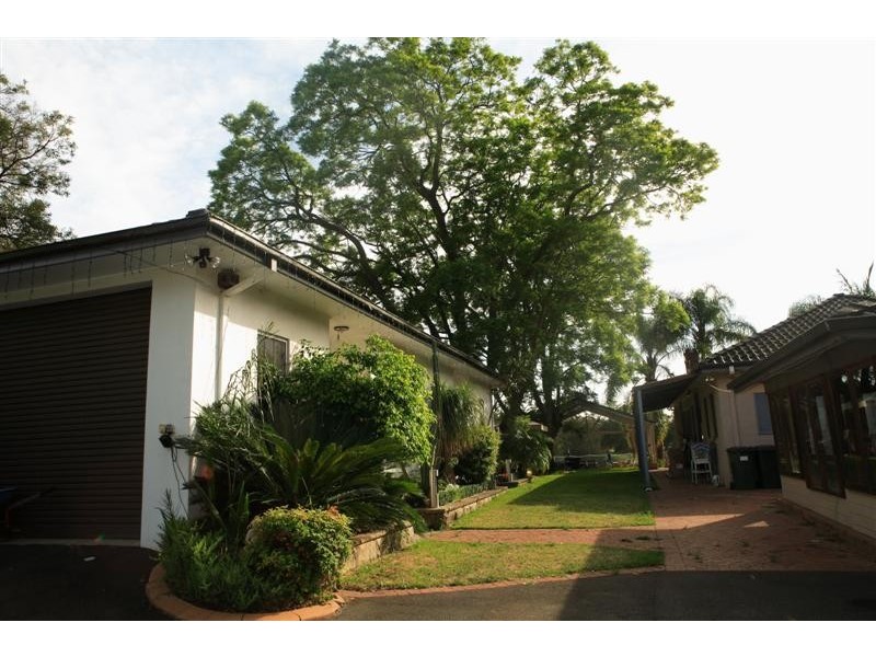 36 Rickard Road, Chipping Norton NSW 2170